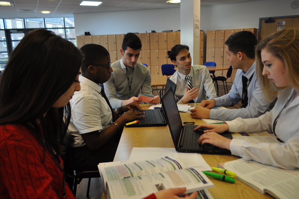 TheElmsAcademy's tweet image. Serious revision taking place in the Sixth Form #assessmentweek #SixthForm