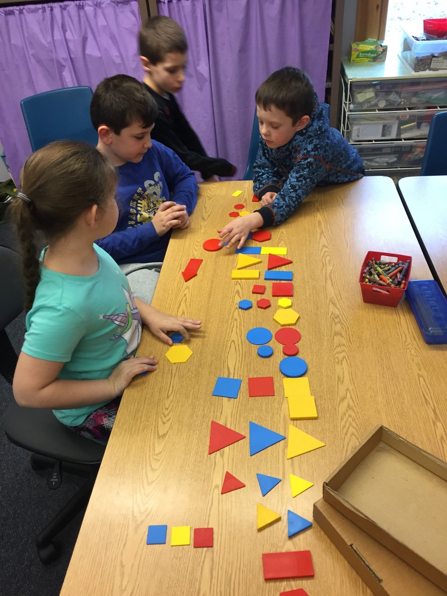 SS_SCurriculum's tweet photo. These second graders used different sorting methods in order to find what was missing. It was a clever day! https://t.co/PhOhiztkO4