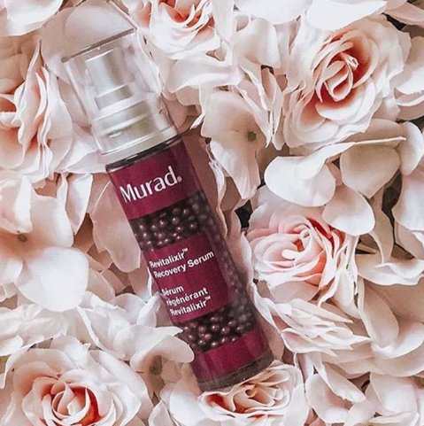 MuradSkincareUK's tweet photo. Did you know a high-stress life makes you look up to 3.5 years older?  Did you also know there’s skincare for that? Meet our NEW #Revitalixir Recovery Serum for face AND eyes. It visibly reduces STRESS-induced dullness, dehydration, wrinkles, dark circles and puffiness https://t.co/G7k7l8H5sU