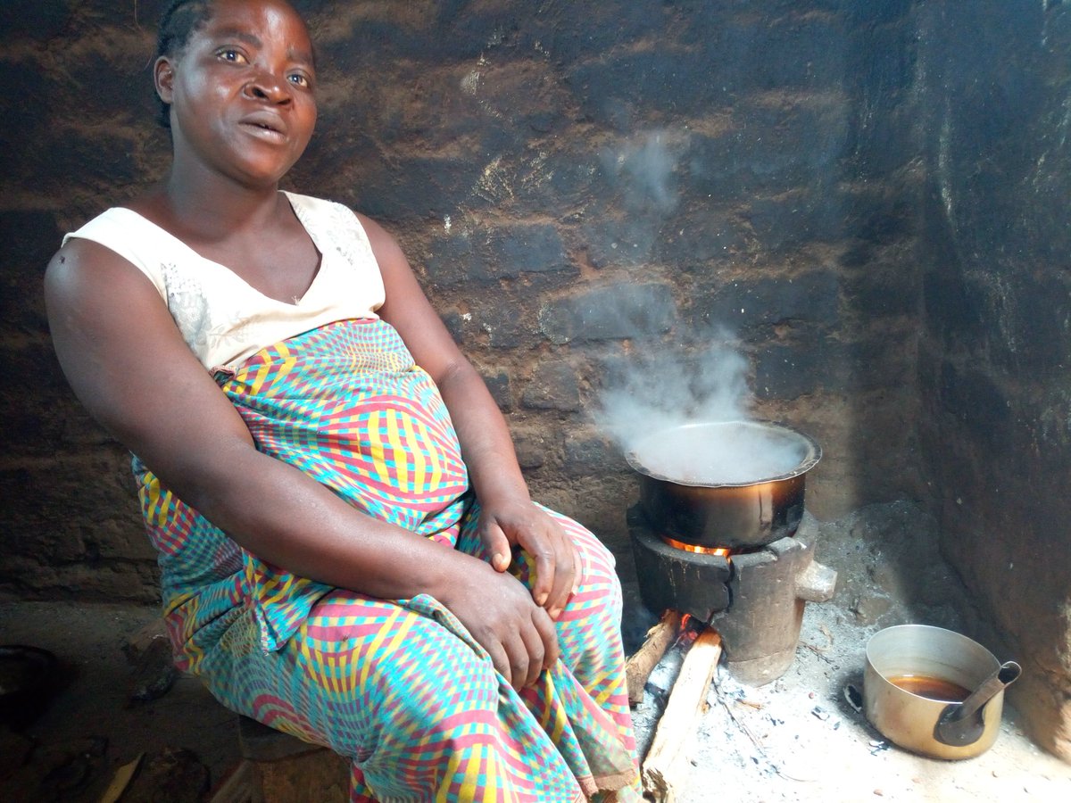 James Chavula (@chavulaj) on Twitter photo Her eyes red and wet, sweaty Violet tells <a href="/denliwasa/">Sultan Dennis nliwasa</a> & I if her area had electricity, she wouldn't be inhaling loads of smoke & soot that have left walls of her kitchen blackish. She 'cries' for clean cooking #energy. @HivosEnergy <a href="/MalawiLBC3/">malawilakebasinconsortium</a> <a href="/aej_malawi/">AEJ Malawi</a> <a href="/WHO/">World Health Organization (WHO)</a> <a href="/NationOnlineMw/">NationOnline</a> Her eyes red and wet, sweaty Violet tells <a href="/denliwasa/">Sultan Dennis nliwasa</a> & I if her area had electricity, she wouldn't be inhaling loads of smoke & soot that have left walls of her kitchen blackish. She 'cries' for clean cooking #energy. @HivosEnergy <a href="/MalawiLBC3/">malawilakebasinconsortium</a> <a href="/aej_malawi/">AEJ Malawi</a> <a href="/WHO/">World Health Organization (WHO)</a> <a href="/NationOnlineMw/">NationOnline</a>