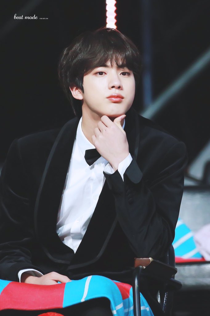 cativeirooo's tweet photo. eu amo o seokjin poxa de vdd, ele é um amorzinho e sempre que olho para ele me sinto tão feliz ^^ itimalia skhssnbsbs teamo jinjin
#bts #btabrasil #BTSARMY #KPOP #kpopbrasil #TXT #BTSISCOMING #BTSinNagoya 💗💗💗💗 https://t.co/QdBRkobjut