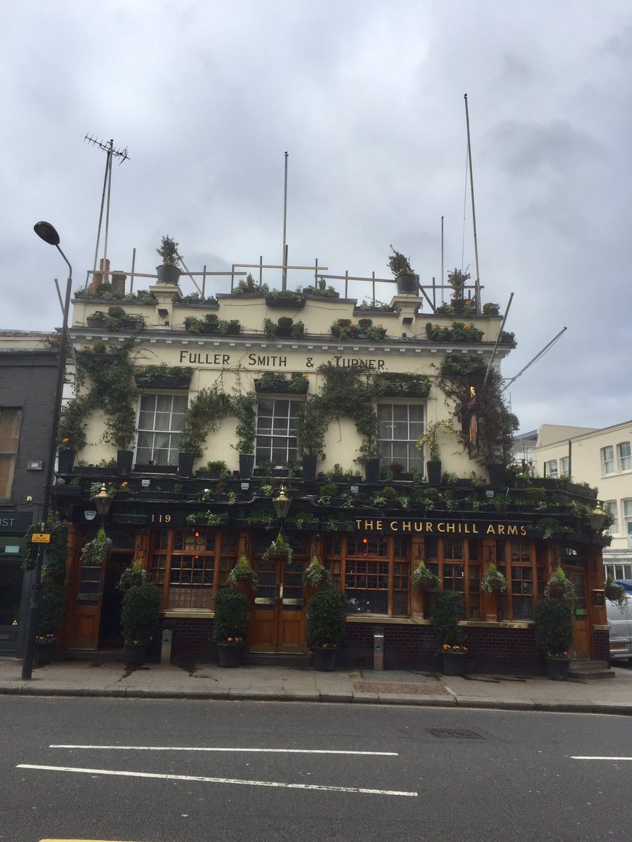 ChurchillArmsW8's tweet image. The @ChurchillArmsW8 @Fullers revealing its majestic grandeur once again as we have removed our festive display, this week we will be starting on our Spring planting so watch this space.
#Springtime
#Springplanting
#Springdisplay
#Springseason
#Springflowers
🌷🌸🌼🌱🌿