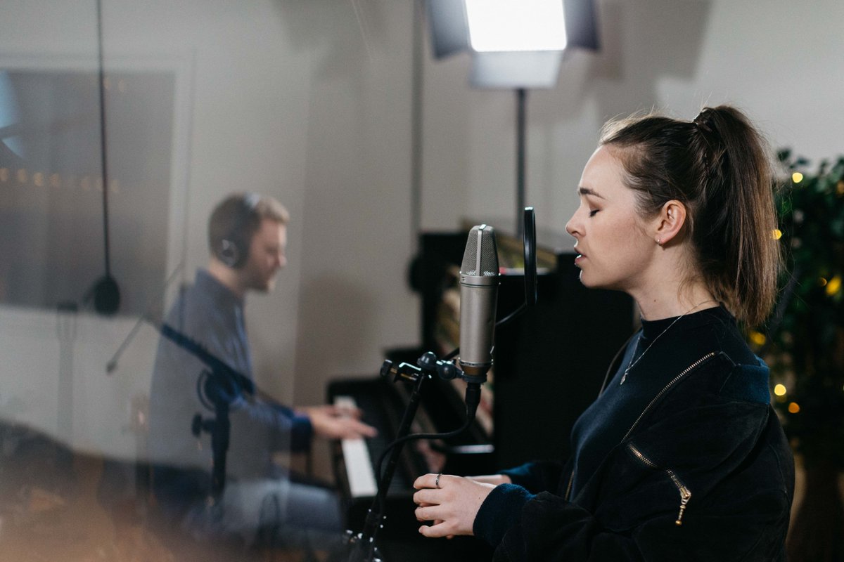 FairlightInc's tweet image. @blakemusicnz stopped by for a live session the other day and what a performance it was. We love running audio through our #AWS924, if you’re looking to get any recordings done feel free to give us a shout!

#fairlightsession #24channelsofwinning