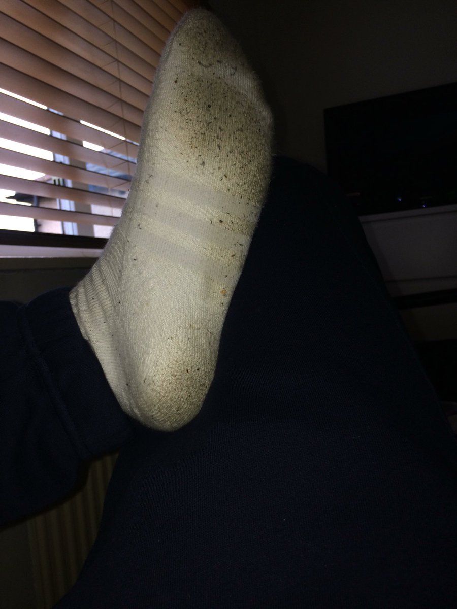 MasterMarsh's tweet photo. Two days on I know one you #footfreaks #sockfags would love to get your mouth round them 👅

Cam session all day / night 

Real time meets : all year 

#cashmaster #footmaster #footfetish #alphafeet #alphasock #dirtysocks #findom #humillation #footstoolneeded 🧦🖕🏽 https://t.co/hIcpgBHNnd