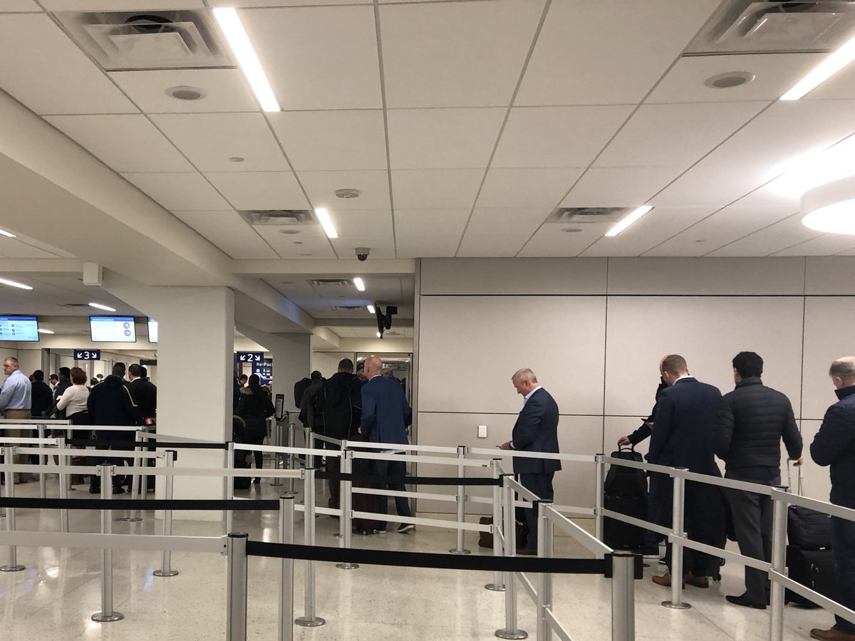 TSA checkpoint at Houston airport closed due to government shutdown