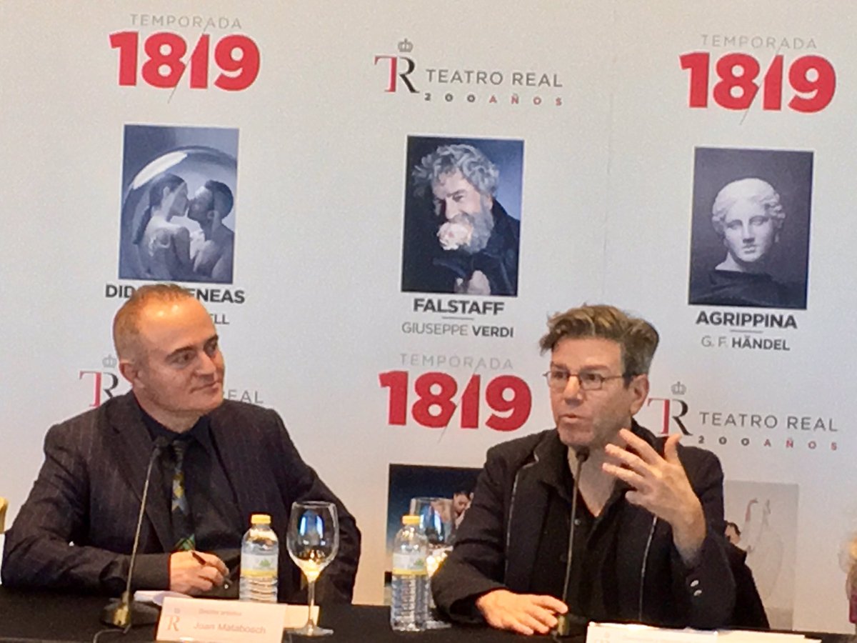de_noriega's tweet photo. #RuedaDePrensa de 'El Oro del Rin', con @herascasado, #RobertCarsen, #PatrickKinmonth y #JoanMatabosch / “Wagner estaba interesado sobre todo en buscar colores, texturas y contrastes que apoyen el discurso dramático” (Pablo Heras-Casado) #ElOrodelRinTR #DasRheinGold #TeatroReal https://t.co/jSTwgdPycQ