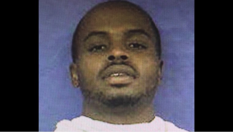 mingoramirezjr's tweet photo. He's caught. Murder suspect Jermicheal Maxie of #Terrell was in custody Monday: #TerrellPD. Accused of killing 2 men Saturday and then fled. #Readlocal
https://t.co/wTfoRThu4V https://t.co/k9Fn4FkJNV