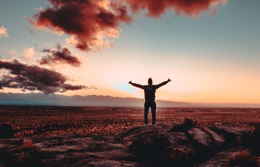 LegalCarole's tweet photo. 👉Pour réussir en 2019 : intéressants points RH, innovations, réseaux sociaux, les limites de l'#IA https://t.co/5UgRjRw2zj @bymaddyness #2019 https://t.co/UmvpXXbFzV