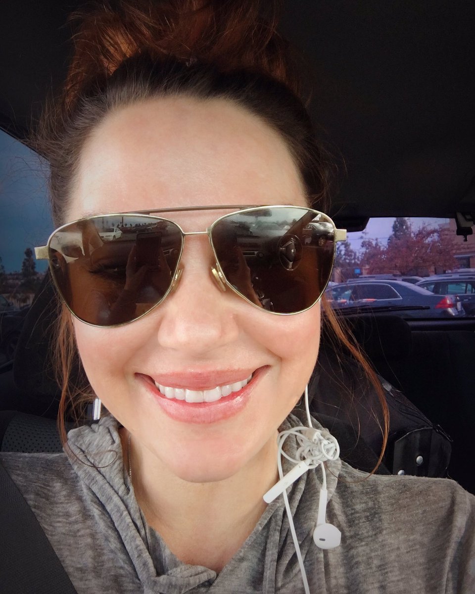 JennaRains's tweet photo. Oh my goodness, Happy f’n MONDAY everyone!! I have a feeling this week is going to be awesome..
#happymonday #fingerscrossed #attitudeiseverything #becoolbekind #andlaugh #talesofjenna #zenpupstillsleeping #onlygooddays #rainydaysbelike #lovetherain https://t.co/4pzyZd4BPJ
