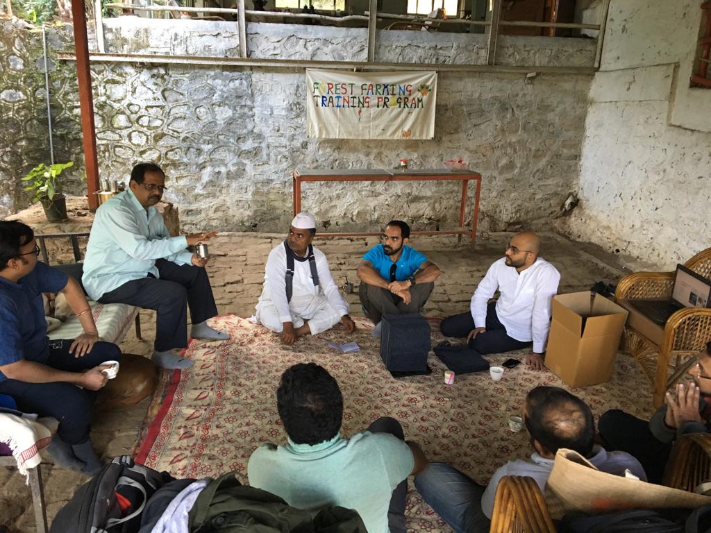 theurbanfarmin's tweet photo. with @shashwatorganic we conducted a workshop on basics of composting! #Urbanfarming #ecofriendly #sustainableliving #sustainablefuture #organicliving #organicfuture #designthinking #innovation #futurethinking #madeinindia #makeinindia #soilmaker #sustainability #innovation 😀 https://t.co/LVFS3AeU1b