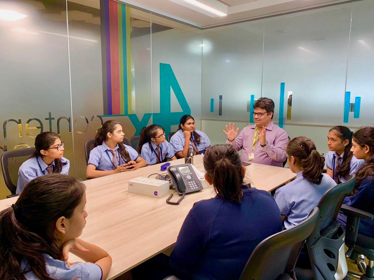 mlsi_ib's tweet photo. We at MLSI believe in providing first-hand opportunities for a better understanding and learning.

Our students of the Editorial Club recently visited the @dna office in Mumbai to learn &amp; exp. about the processes involved in the publication.
#Journalism #EditorialClub #Newspaper https://t.co/STEpVMyaAi