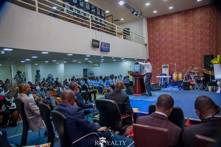 royaltynigeria's tweet photo. He makes all things New (1st service)
#sundayservice #Royaltycare #royaltynigeria #royaltyistheplacetobe #agege #lagos #greatness #groomingforgreatness #davidadeoye #sunmboadeoye https://t.co/aSVgW8FiHR