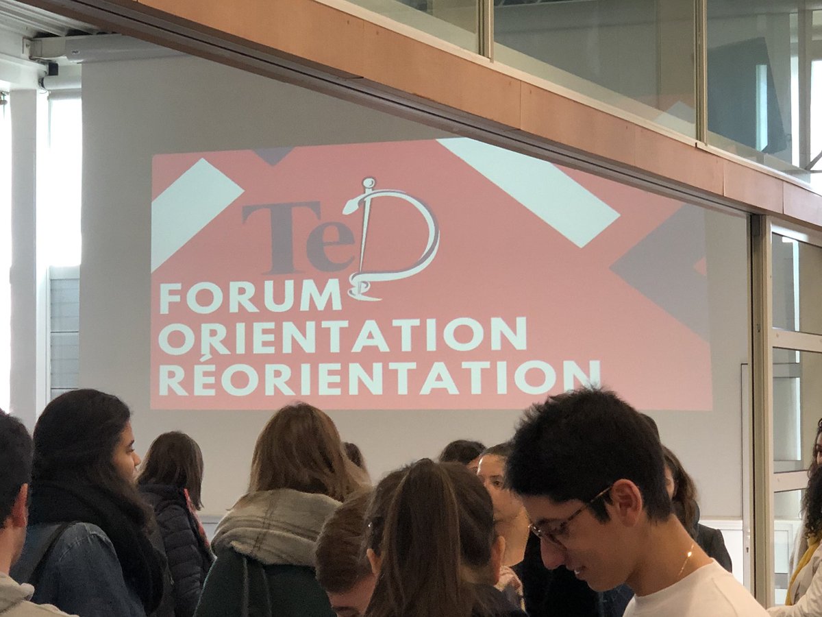 Gillesbrachotte's tweet photo. Forum d’orientation et de réorientation organisé par le tutorat en santé @TeD_Dijon. Très belle initiative de l’équipe qui s’investit quotidiennement pour la réussite des étudiants en santé. Une jeunesse dynamique et solidaire. Bravo à toutes et tous ! @univbourgogne https://t.co/H39Uwblegd