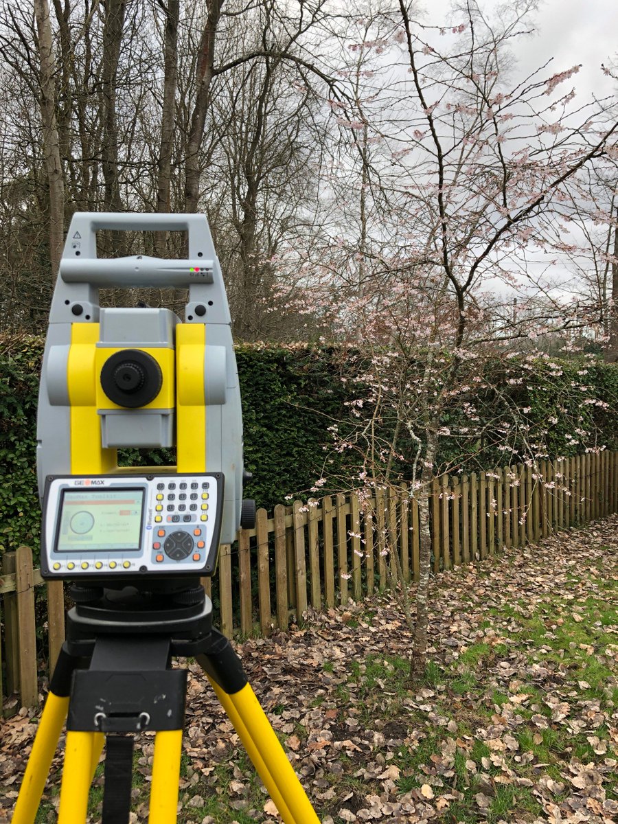 Boundary checking today and it seems spring has already started #landregistry #boundaries <a href="/GeoMax_UK/">GeoMax UK</a>