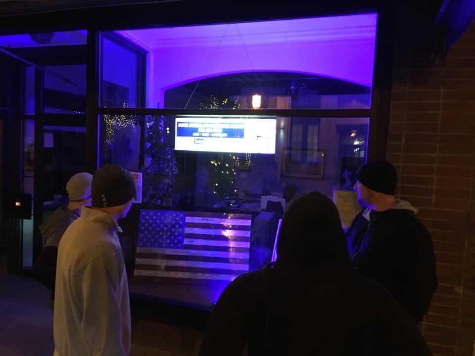 trentfaris's tweet photo. This morning’s F3 workout at OldTown. Good upper body & lower body stair work. Plus taking some time to #Remember809. If you went anywhere else you missed out & paid... too... much. Photos courtesy @chowie2 @LMcFaddenCN2 https://t.co/UDNaa5fmzD