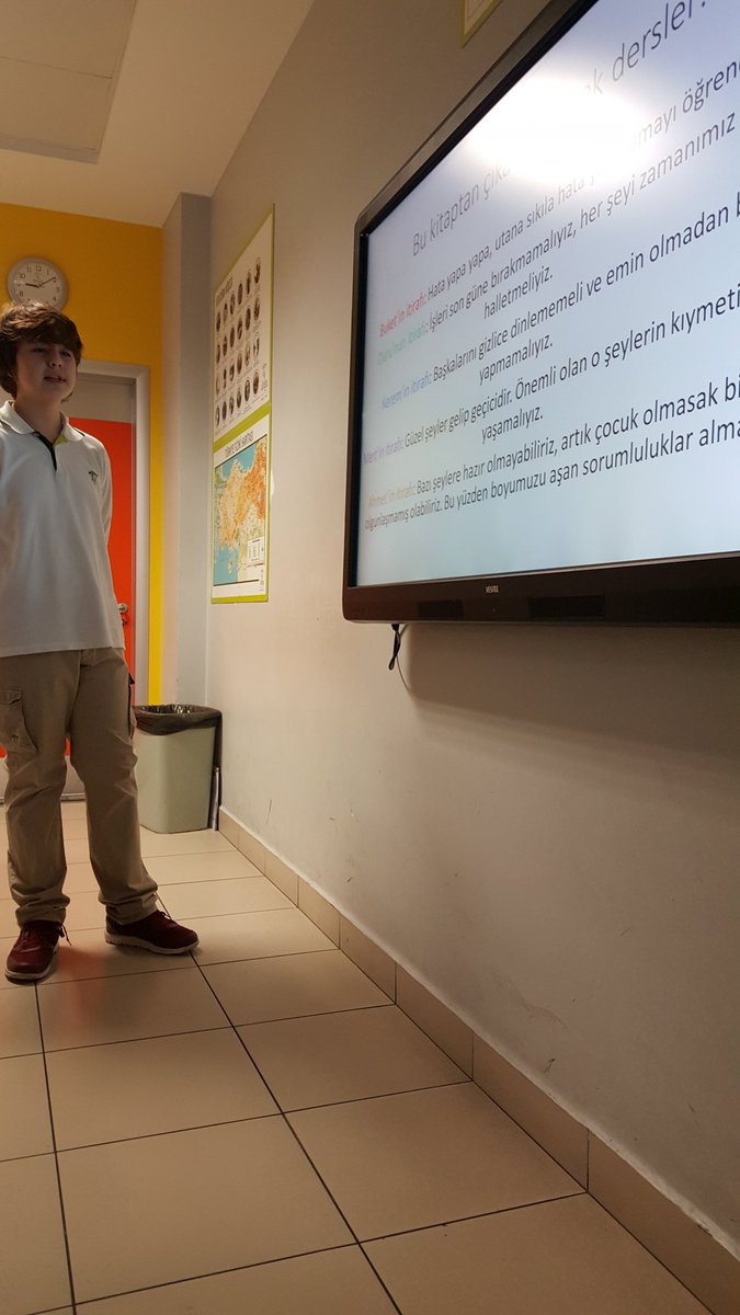 8. sınıflarımızda üçüncü okuma kitabımız "Boş Ders İtirafları"nı bitiren öğrencilerimiz, zevkle hazırladıkları sunumları arkadaşlarıyla paylaştılar.