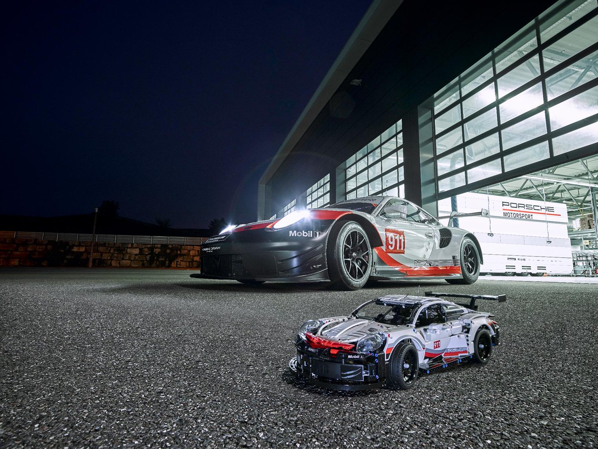 Lego On Twitter Ready To Build The New Lego Technic Porsche 911 Rsr Legotechnic Lego Porsche Porschersr