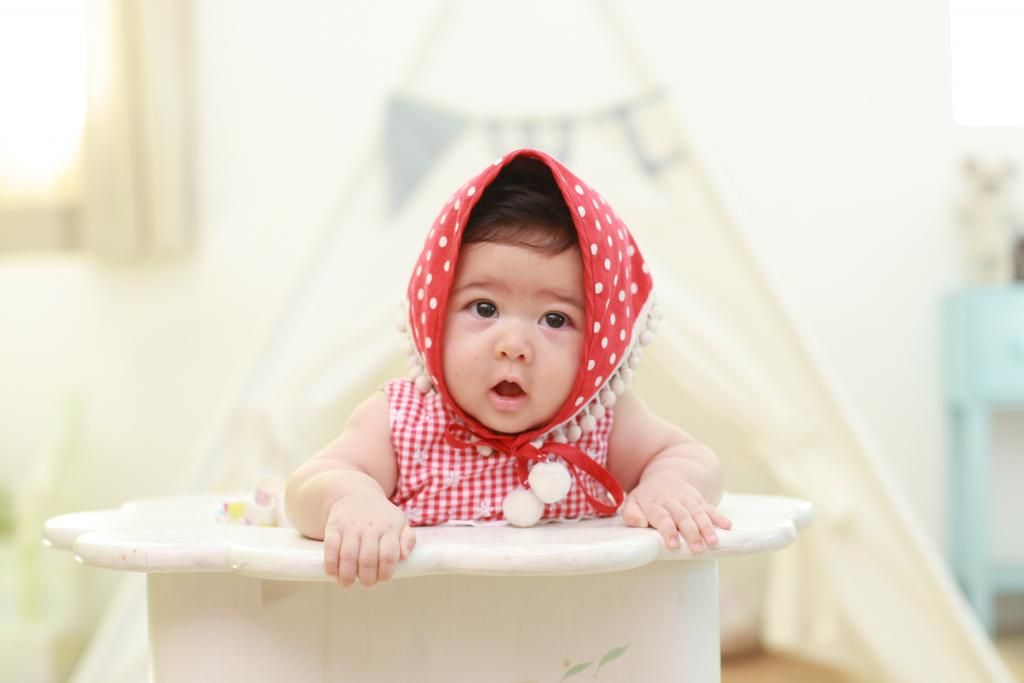 Many grandparents feel it’s in their right to pass judgment on the way their grandchildren are raised. buff.ly/2S3D9D2 <a href="/hubpagesdotcom/">HubPages</a>