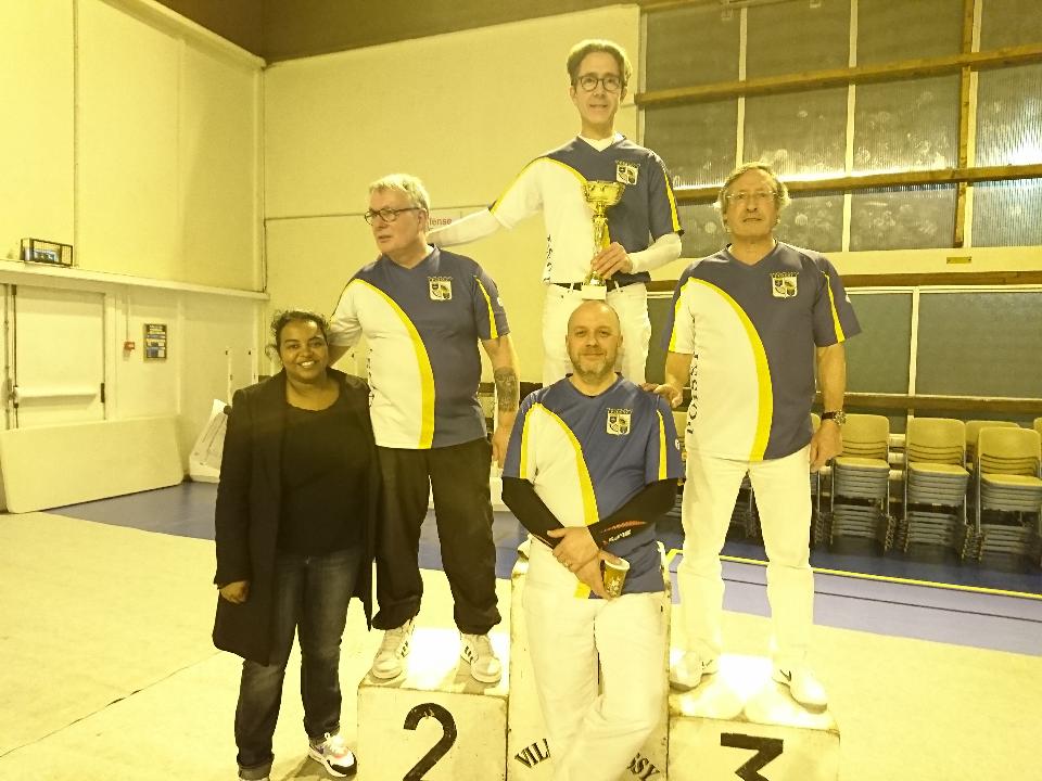 villepoissy's tweet photo. Le concours de tir à l'arc de #Poissy s'est déroulé les12 et 13 janvier avec de bons résultats des tireurs locaux. En athlétisme @CUGPSEO , les Pisciacais ont brillé lors des championnats départementaux de cross. @AsPoissyFoot #PoissyBasket #PoissyVolley
https://t.co/fRxtHeenYa https://t.co/sW32HzyW7m