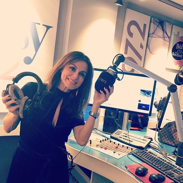 easy972gr's tweet photo. Καλή εβδομάδαααα😉🎵🎵🎵!! @zoikronaki μαζί μας μέχρι τις 18.00 ☺️ #easy972 #mousikipousexalaronei https://t.co/EruJdt32Op