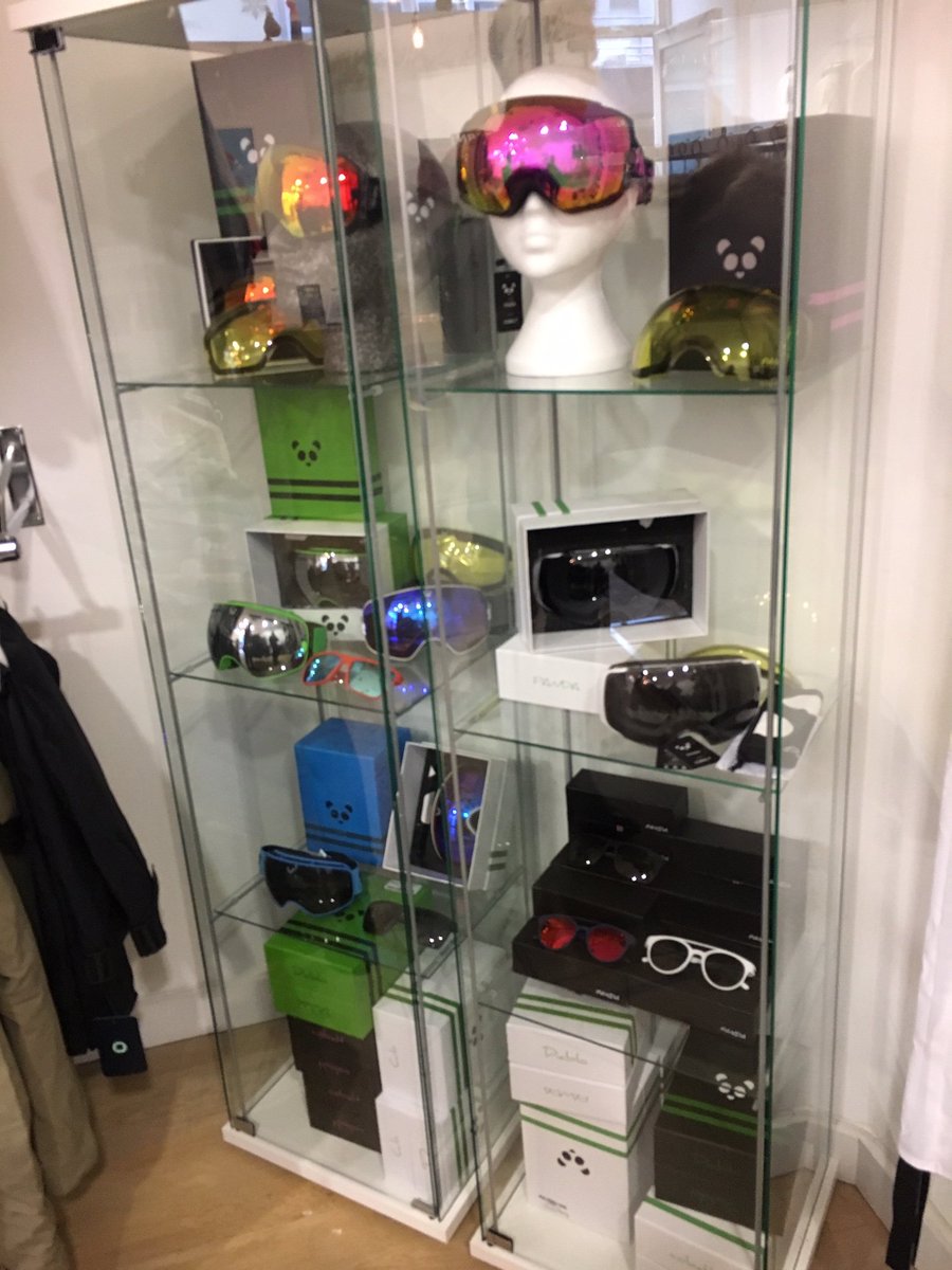 Ski_Press's tweet photo. Hatch Label’s London pop up shop (https://t.co/RoRqOx1t8n) is still open for business through January and February stocking Panda Goggles and the new FLOA baselayer.
#popup #snowsports @floasports @PandaOptics @PlanksClothing #hatchlabel #SPnetwork https://t.co/xY5PqRiSxh