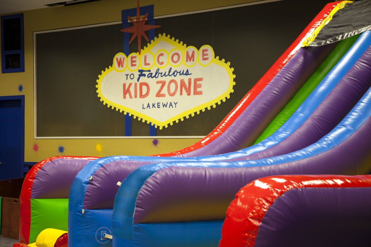 While you're at the spa, let the kids enjoy our fun activities at the Kids Zone!