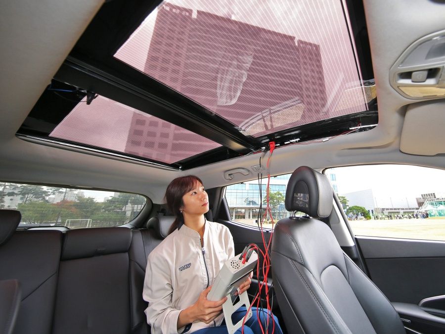 Sestrinske kompanije Kia i Hyundai  nedavno su predstavile plan lansiranja tehnologije punjenja pomoću „solarnog krova“, a koji će se uskoro naći u ponudi pojedinih modela ovih kompanija. 🔆🔆
buff.ly/2s9dqhC
#rentacar #rentacar29 #rentacarbeograd #rentacaraerodrom