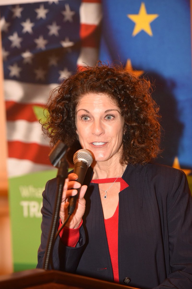 EUintheUS's tweet photo. Denise Cannatella, Women’s Leadership Committee Chair at @LaFarmBureau Federation, speaking at our #EUatAFB reception at the Centennial @FarmBureau Convention in New Orleans: “We need trade with the EU. We depend on it for our livelihoods.” #AFBF19 #AFBF100 #EUMeansBusiness https://t.co/5DCOMD2Q5d