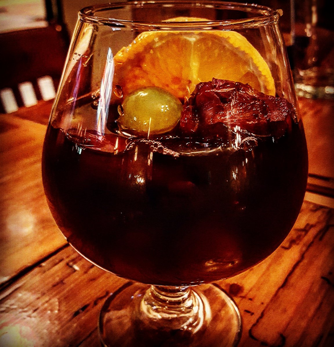 LoboFellsPoint's tweet photo. $6 Sangria during #happyhour M-F 5-7
2 for $3 oysters
$5 snacks
$6 wines
$6 draughts
.
.
.
#wine #beer #cocktails #snacks #oysters #eat #specials #sangria #fruit #localeatshere #fellspointdistrict #bmore #bar #restaurant #restaurantlife #barlife  #imbibe #Thirsty https://t.co/45LeF0yaaj