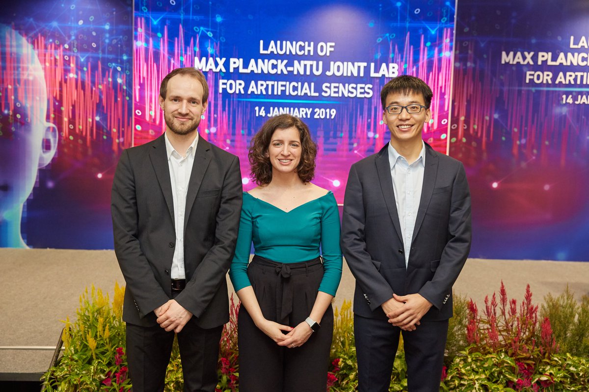 It's my honor to see the lanuch of Max Planck Institute–NTU joint lab for artificial sensors!