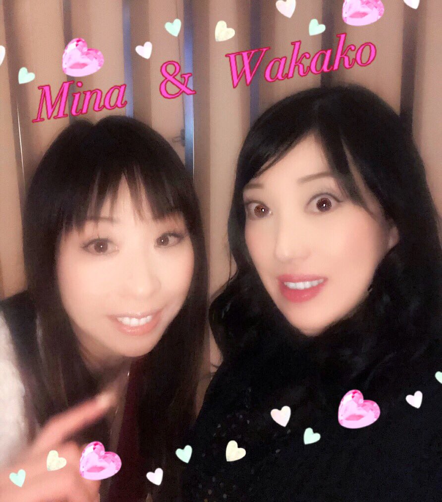 lovetwo_mina's tweet photo. ✨✨昨夜は事務所の新年会✨✨ | 
https://t.co/GT73g3gYzR
#Justyモデルエージェンシー #勝島和歌子社長 @#lovetwo @#ピンクレディーユニット @#顔が疲れていたのでスーパー美白加工 @#乃木坂高級マンションラウンジ #新年会 @#懐かしい友人@#渋谷でお茶 @#銀座 @#数寄屋バーグ @#繁盛店 https://t.co/YxVg4ze8RK