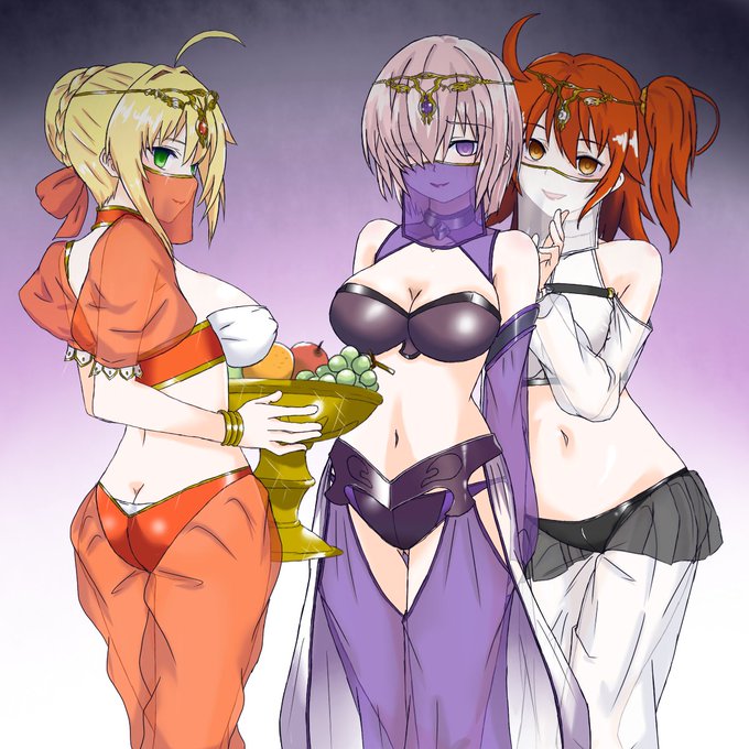 @yoga_bomber1217 シースルーのフェイスベールとハーレムパンツ最高です。 