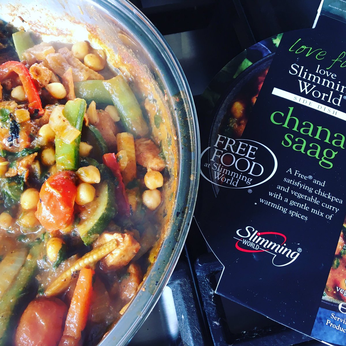 Miller1Cath's tweet photo. Just chucked it together using Free Food and a @SlimmingWorld @IcelandFoods chana saag. Yummy!! https://t.co/jSeO2oSZcu