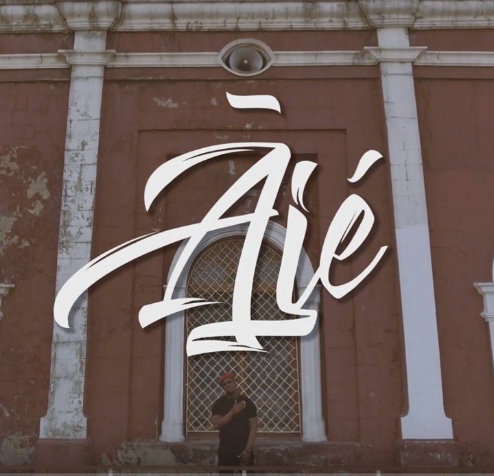 megahitjamz's tweet photo. #NextWorldMusic head honcho – @JAYWONJUWONLO serves up the visuals to his heartfelt single #Aje that has gained positive reviews since it was released last November. The video was shot on location in Abeokuta and it features the legendary “Kenny Ogungbe“.
https://t.co/0kLR7pmBeH https://t.co/9At2o3u4Y6