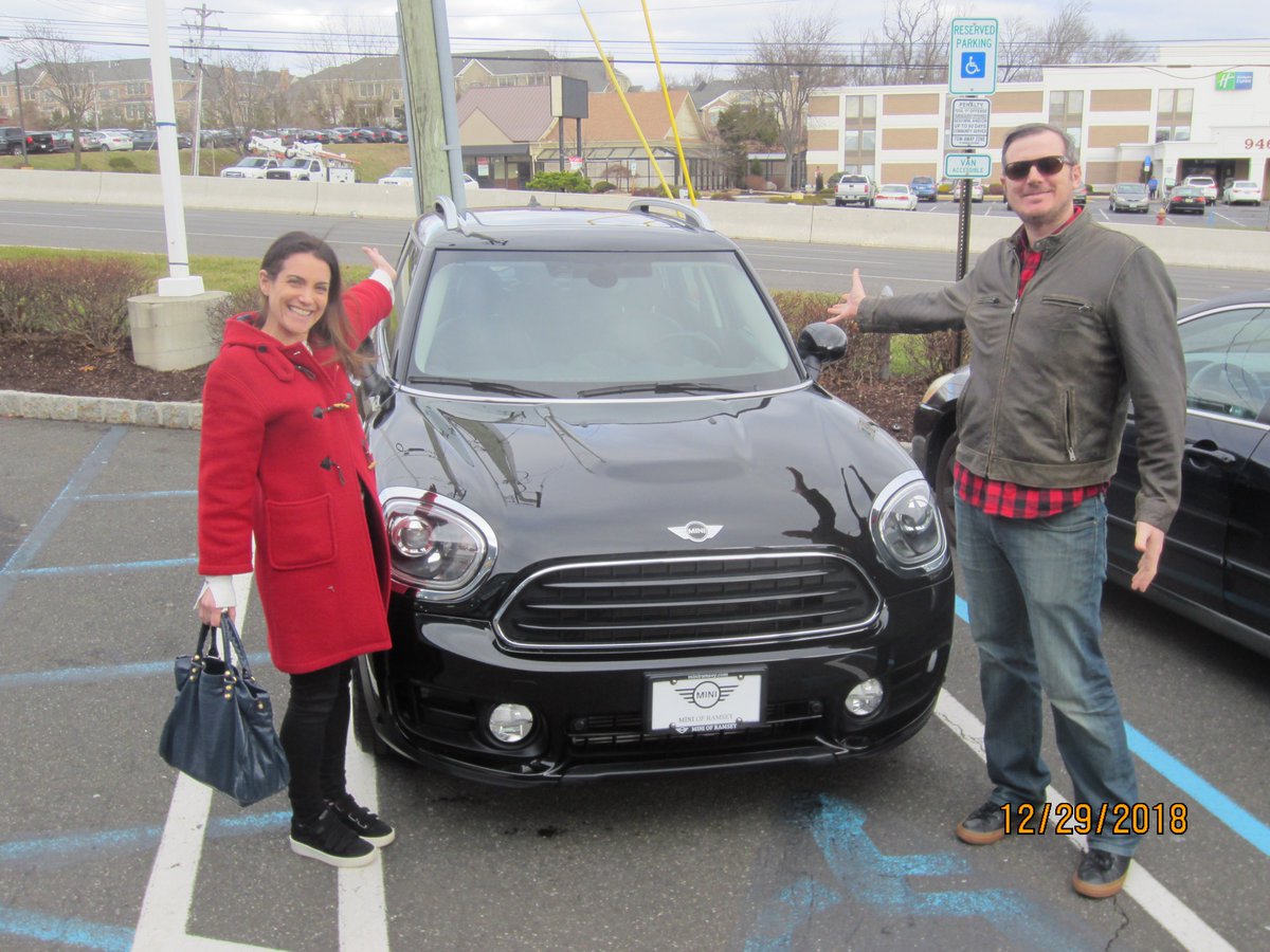 MINIRamseyNJ's tweet photo. We hope you enjoy your ride to work in your new MINI #MINIofRamsey https://t.co/PJ2CinnAq4