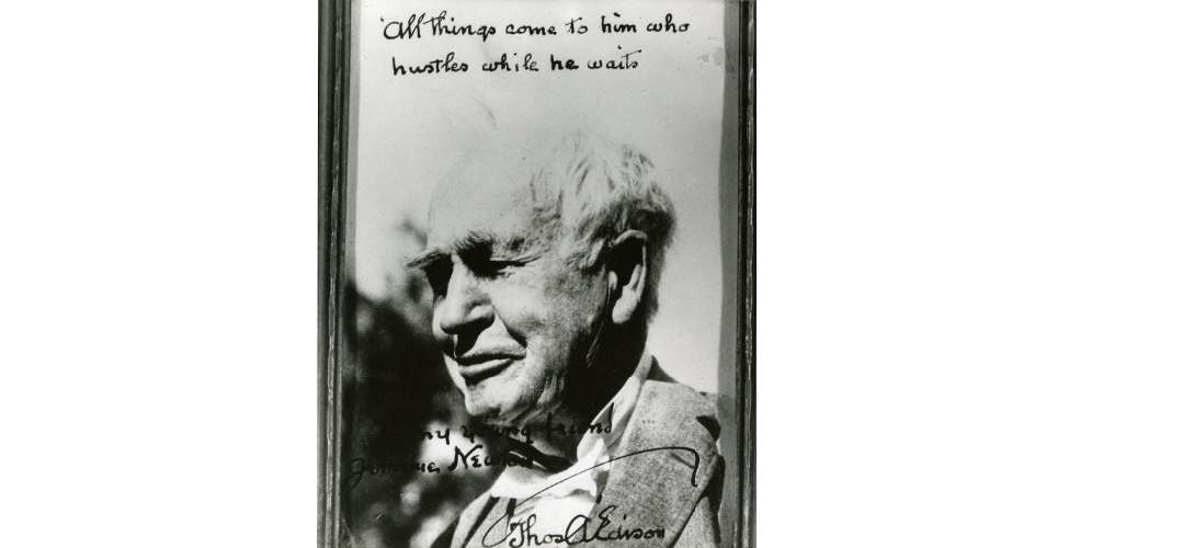 FriendsUncommon's tweet photo. Mr. Edison saw Jim Newton working in a ditch with his crew. Mr. Edison said to Jim, "All things come to him who hustles while he waits."
#uncommonfriends #MondayMotivation #FortMyers https://t.co/y9HVe3m8sJ