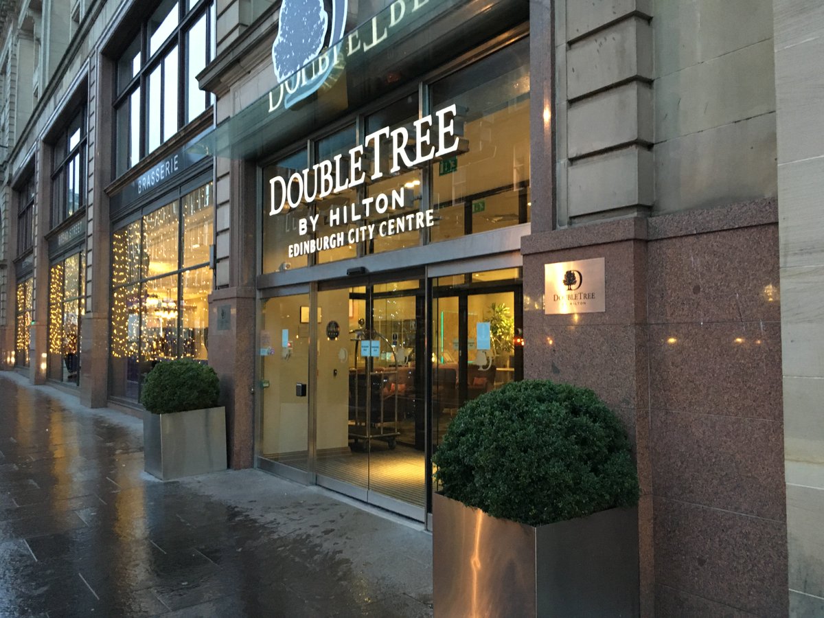 Edinburgh_Walks's tweet photo. We recently visited @SKYbarEdinburgh on the roof of @DoubleTreeEdin to hear what was going on & to see what we could see....
https://t.co/xHYCEDkVAg https://t.co/B9B6yLSpxe