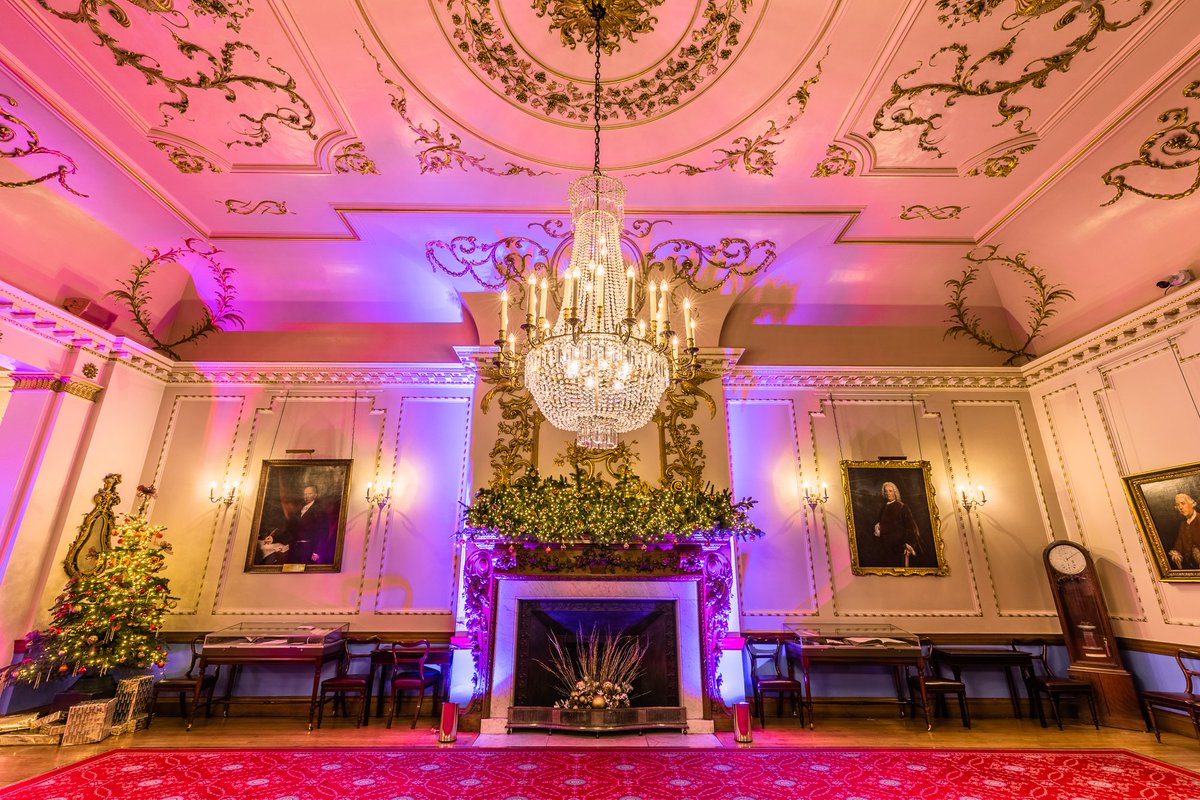 ITAVenues's tweet photo. Is it your responsibility to top last years' Christmas party?! Well we are here to guarantee you do just that. Amazing early rates for old &amp; new clients, just quote 'Hello Merry' #christmasparty #officeparty #party2019 #hellomerry https://t.co/4Q9BEttAXo