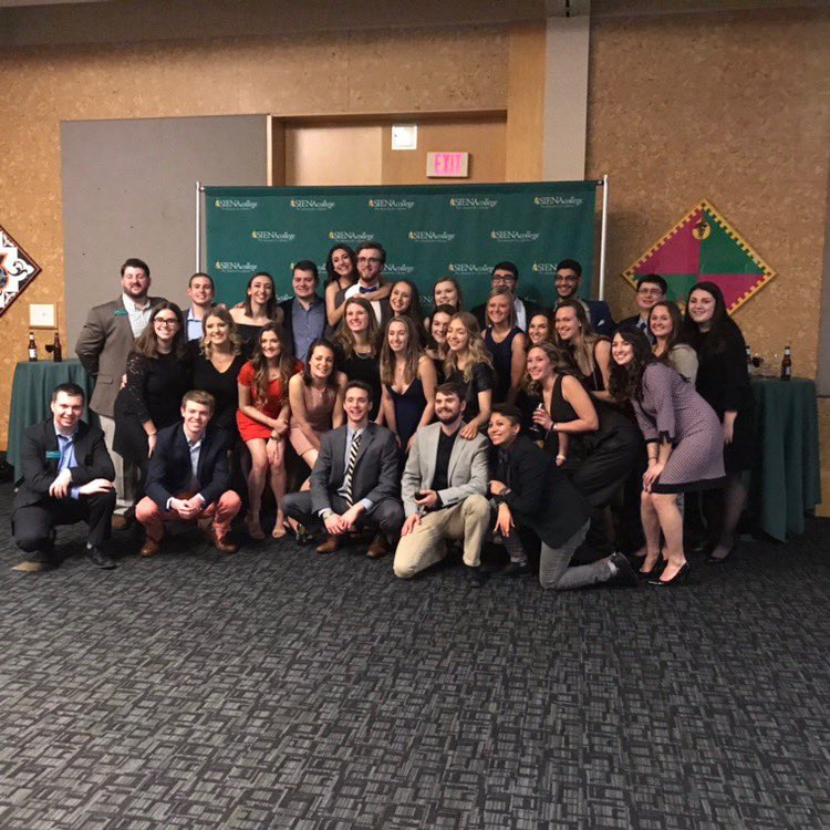 Siena Senior Gift tweet media