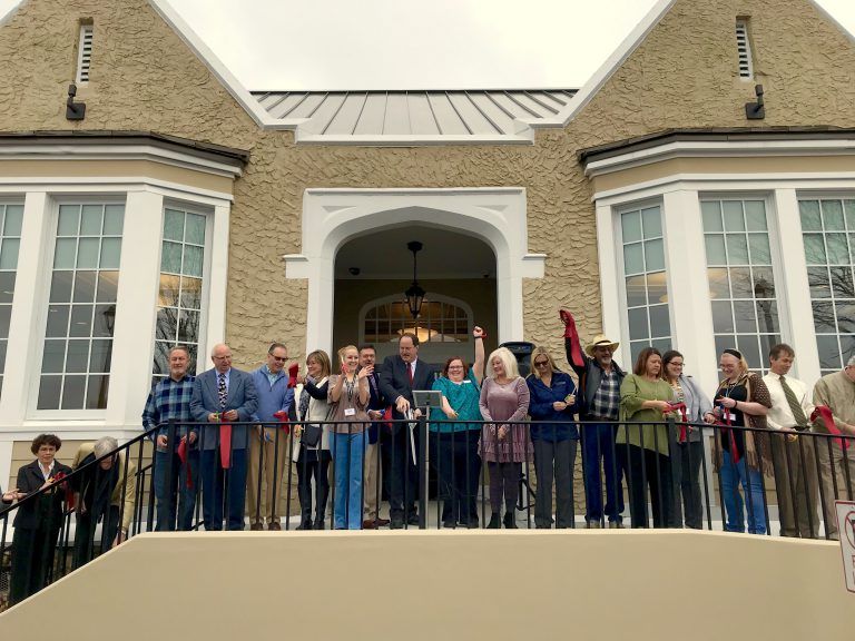 PinsonLibrary's tweet photo. Thank you to everyone who attended the Grand Opening yesterday. If you didn't get a chance to come by, we hope you'll visit soon. We return to regular operating hours today! Thanks for the photo, @trusstribune ! #pinson #pinsonal #pinsonalabama #pinsonlibrary #PPLrelocation https://t.co/EcJ8iuxKeD