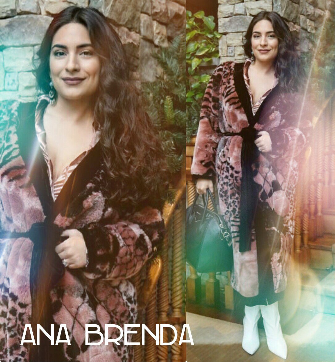 Feliz comienzo de semana <a href="/anabreco/">Ana Brenda</a> que esta sea llena de alegría, buena vibra y cosas positivas. Feliz Lunes #BrecoFamilia 😊😊😊