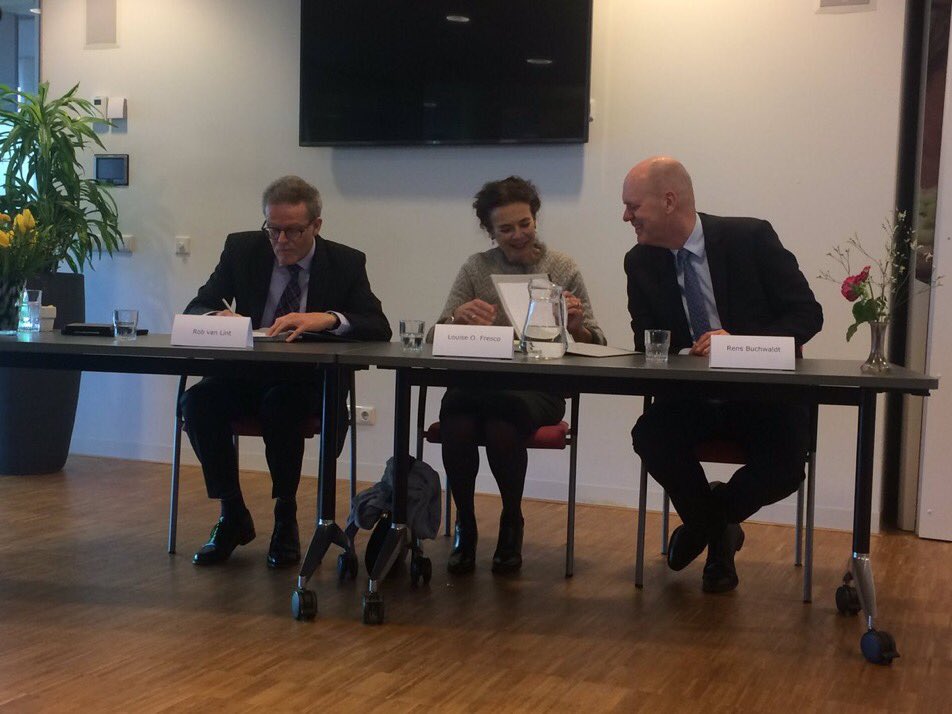 LouiseOFresco's tweet photo. A great step today: after >10 years of discussions we signed the docs for the merger of the #RIKILT and #NVWA laboratories into the independent Wageningen Food Safety Research (WFSR) lab of 350 (!) staff able to cover all food&amp;feed safety analyses, &amp; act as NL &amp; EU reference labs https://t.co/Tf2Lzayl9e