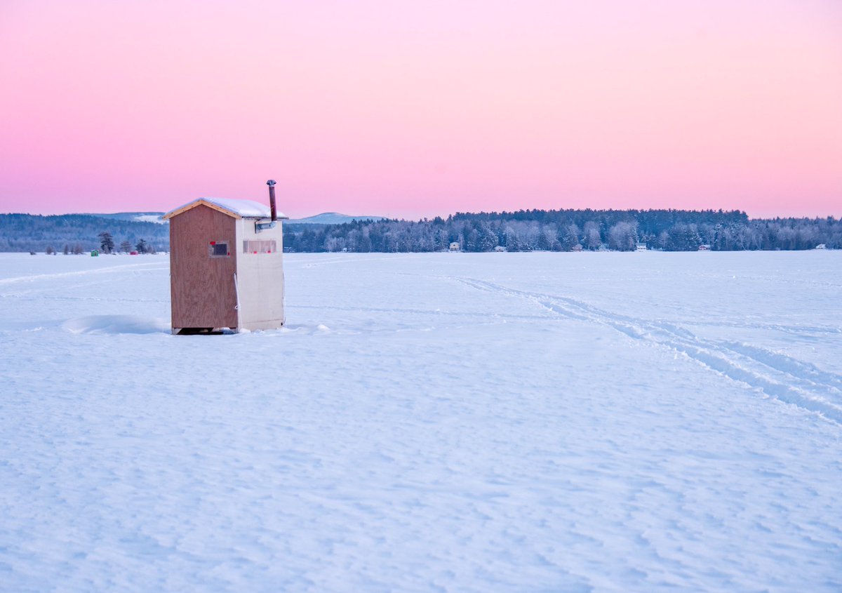 Winter sunrises and favorite pastimes 🎣 ❄️ ☀️ #MondayMotivation #mondaymorning #WakeMEup #winter #icefishing #maine #sunrise #naturalnewengland #mainething #mymaine @mefishwildlife @WMTWTV @WGME @BestMaineGuide @USFWS @visitmaine @mainetourism @NewEnglandInfo @naturalnengland