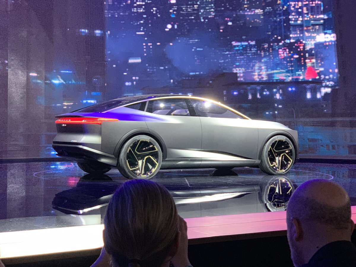 freep's tweet image. A new @Nissan concept is revealed. #naias2019