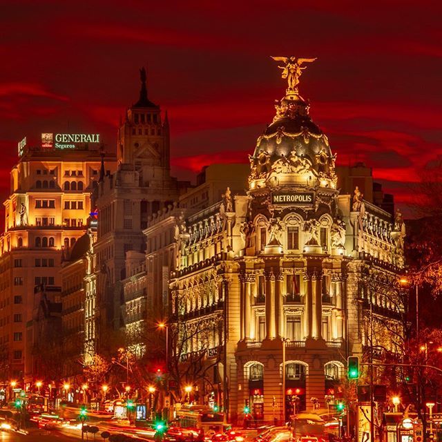 kartfolio's tweet photo. Amazing Sunset in Madrid .
.
.
.
.
#madrid #madridspain #sunset #sunset_pics #sunsetlovers #photopilleroftheday #spaintravel #spaingram #spainstagram #spaintourism #ig_spain_ #sunset_ig #sunset_hunter #sunset_universe #amazing_shots #amazing_captures #to… https://t.co/xEJaUHMCzt https://t.co/8hN3Ff7FY1