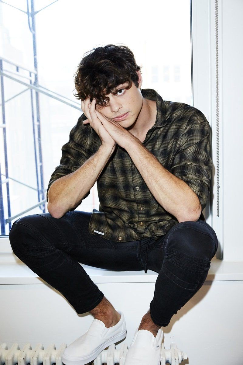 mutfandom's tweet image. noah gregory centineo (1996)