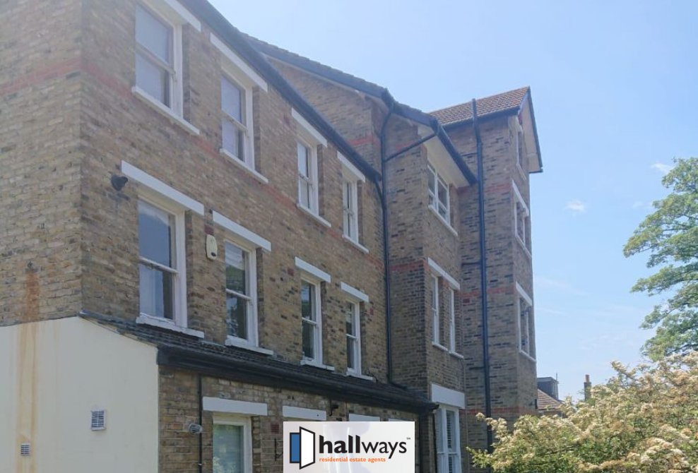 hallwaysprop's tweet photo. RECENTLY LET - SIMILAR PROPERTIES WANTED FOR WAITING RENTERS - flat with three double bedrooms located in a leafy residential location in the centre of  #Dulwich or surrounding areas. Double glazed sash windows.

Get more info about our properties @ https://t.co/I2P4UGvr5s https://t.co/Kzkc4ivEFj