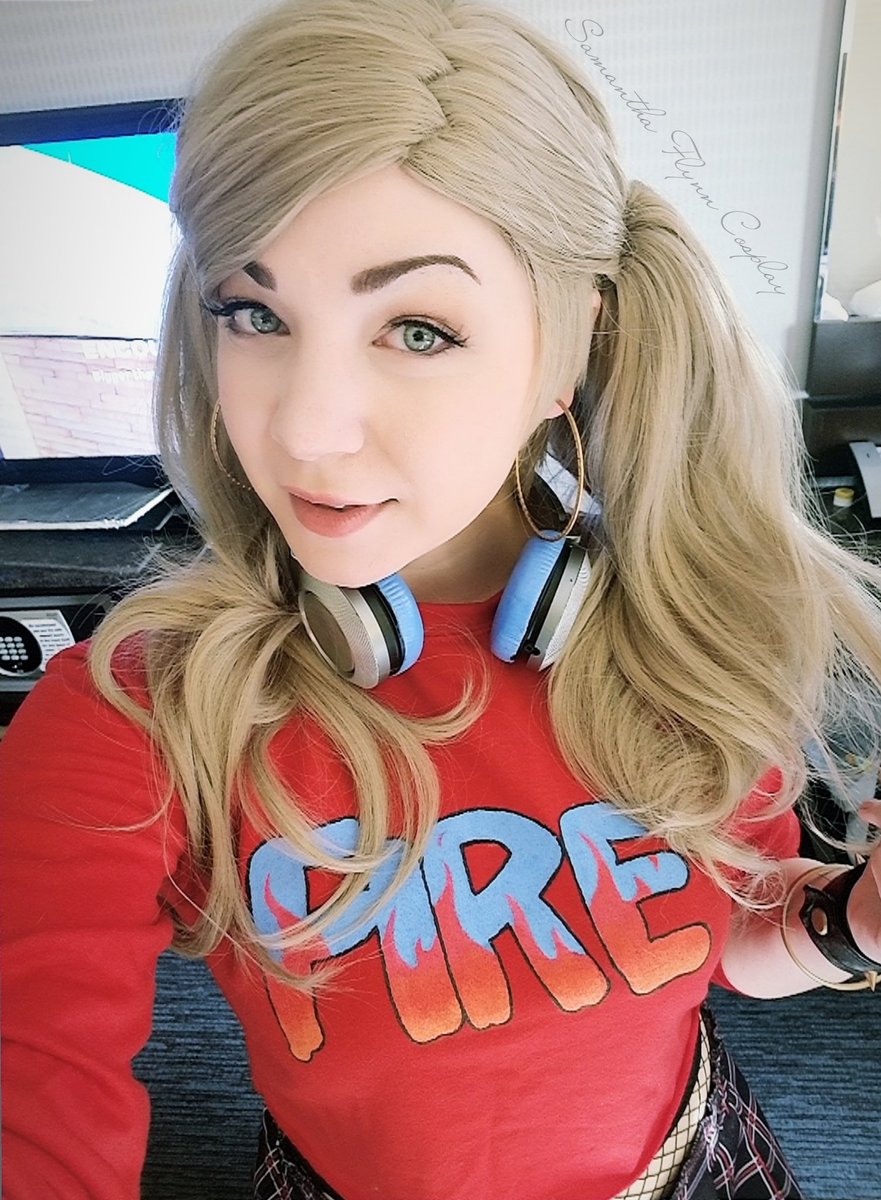 I got to debut my #Ann cosplay from #Persona5 Dancing Star Night! I also did another fun version of Ann I will post pics of soon! Check out my Instagram for more pictures from the con!

#Ohayocon #ohayocon2019 @AtlusUSA #cosplay #cosplayer #cosplayergirl @ErikaHarlacher