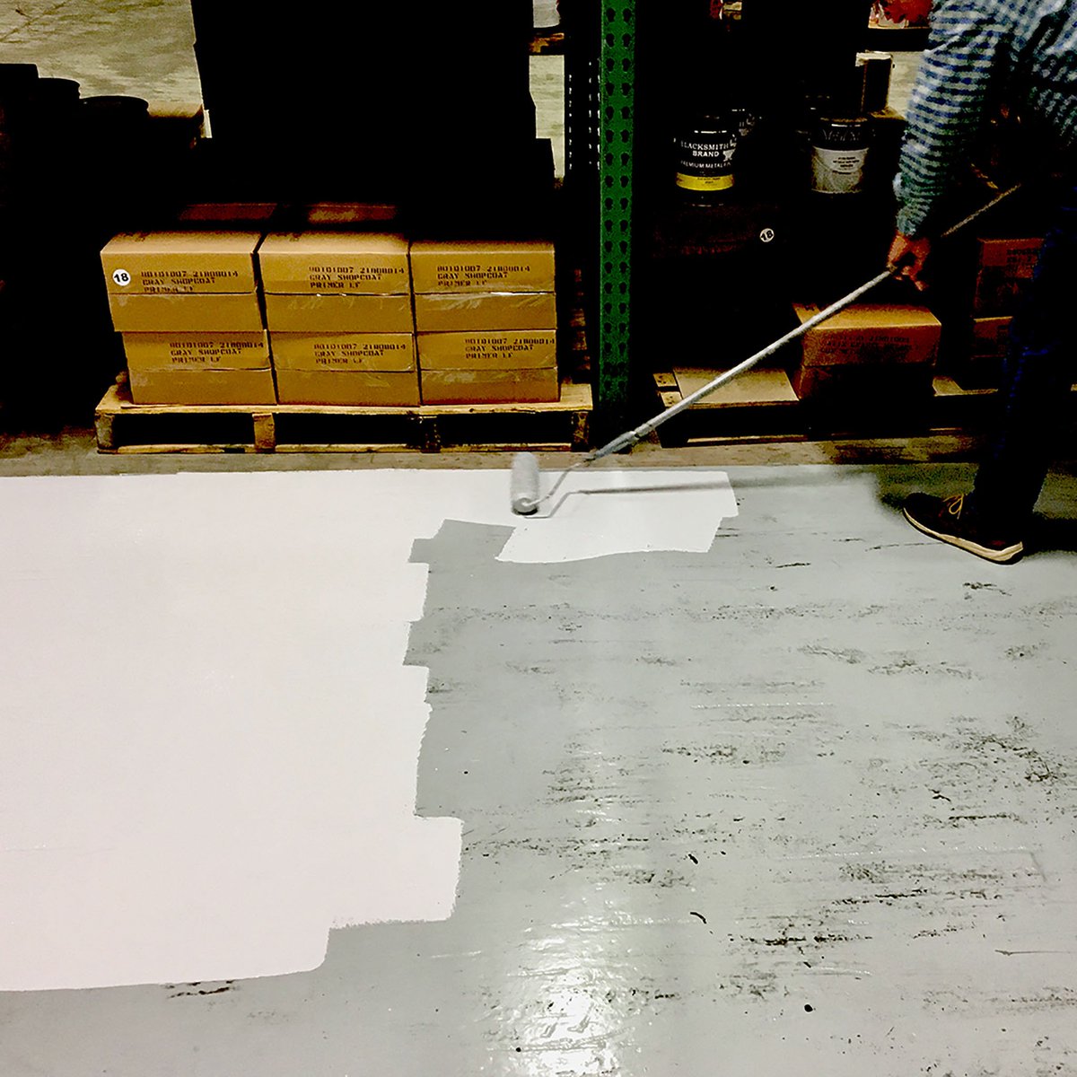 wemakepaint's tweet image. Development is a collaborative effort at Sumter Coatings.  We are one step closer to a new product after an internal 1,000 square foot trial.  Applicators ranged from R&amp;amp;D staff to sales team.  Our goal is always to develop user friendly products that our customers will love.