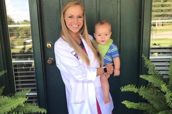 PHC_News's tweet photo. Brittany Rejected Abortion for Baby Noah. Now Sheโs Headed to Capitol Hill with a #Prolife Message. Read her amazing story here ๐๐ป https://t.co/d7pwhChhw6 #WhyWeMarch #BabiesGoToCongress #MondayMotivation https://t.co/vbFkLe3uwm